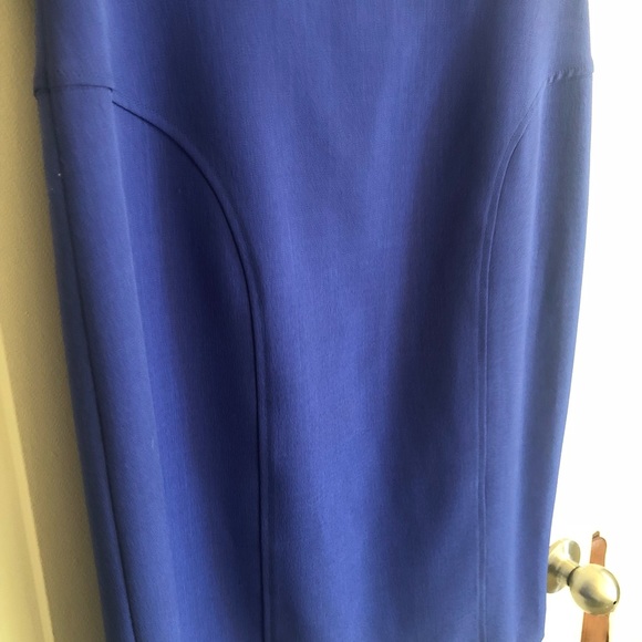 Flattering Finesse - Picture 5 of 6